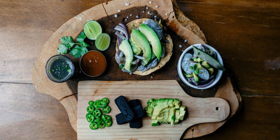 Mejor aguachile negro de camaron en Barrio Antiguo, Monterrey